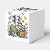 Cute Cow on Tractor Boy Birthday Party  フェイバーボックス (裏面サイド)