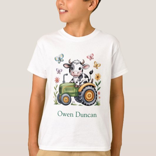 Cute Cow on Tractor Boy Gift Tシャツ (正面)
