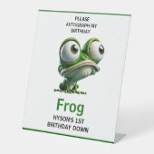 Cute Crazy Frog Farm Theme 1st Birthday 台座サイン (正面)