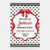 Cute Crimson Bow Birthday アクリルサイン (正面)