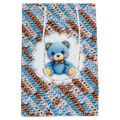 Cute Crochet Teddy Bear Blue and Brown ミディアムペーパーバッグ (裏面)