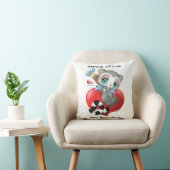 Cute Cupid Lemur on Heart - Arrows of Love クッション (椅子)