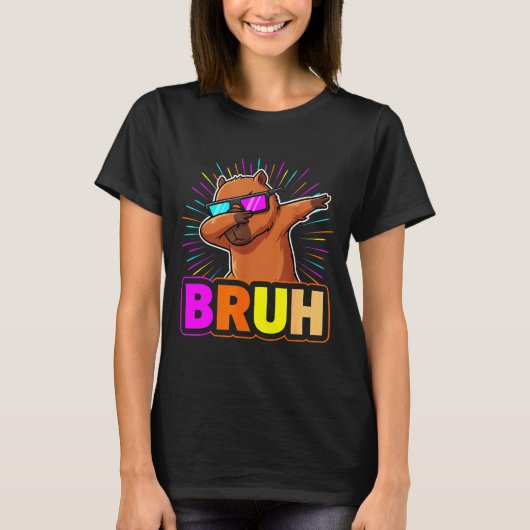 Cute Dabbing Capybara Funny Animal Meme Capy Lover Tシャツ (正面)