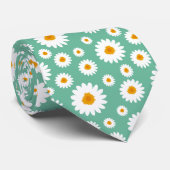 Cute Daisy Flower Pattern On A Green ネクタイ (ロール)