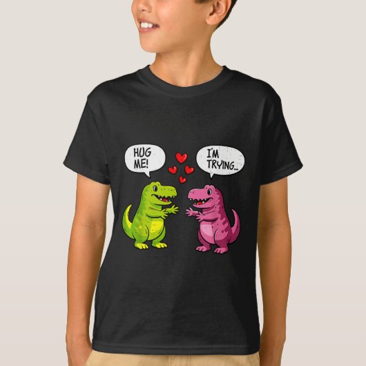 Cute Dinosaur T Rex Hug Valentines Day Couple Boyf Tシャツ (正面)