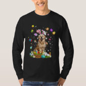 Cute Dog Golden Retriever  Easter Day Egg Hunting Tシャツ (正面)