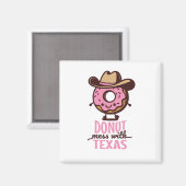 Cute Donut Mess with Texas Cowgirl Foodie マグネット (正面/裏面)