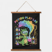  Cute Dragon Scientist | Magical Potion Play Lab 吊り下げ型タペストリー (正面)