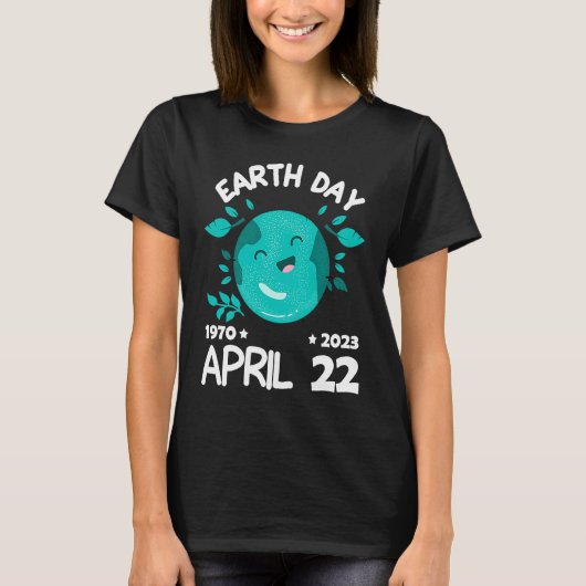 cute earth day 53rd anniversary earth day  15 tシャツ (正面)