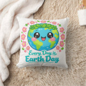 Cute Earth Day Throw Pillow クッション (ブランケット)