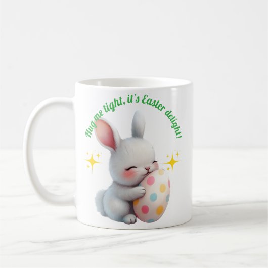 Cute Easter Bunny Hugging Colorful Egg コーヒーマグカップ (左)