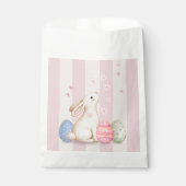 Cute Easter Bunny, Pastel Eggs, and Pink Stripes フェイバーバッグ (正面)