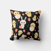 Cute Easter Chicks & Bunnies Seamless Pattern  クッション (正面)