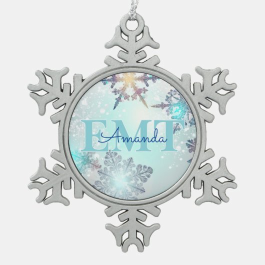 Cute EMT Ice Blue Snowflake Personalized Name  スノーフレークピューターオーナメント (正面)