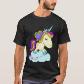 Cute Fairy Princess Unicorn on a Cloud Tシャツ (正面)