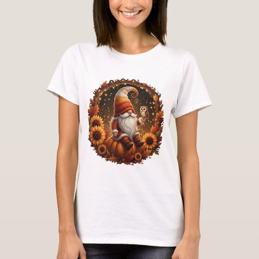 Cute Fall Gnome on Pumpkin with Owl Tシャツ (正面)
