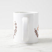 Cute Fall Pumpkin Spice and Cozy vibes  ジャンボコーヒーマグカップ (裏面)