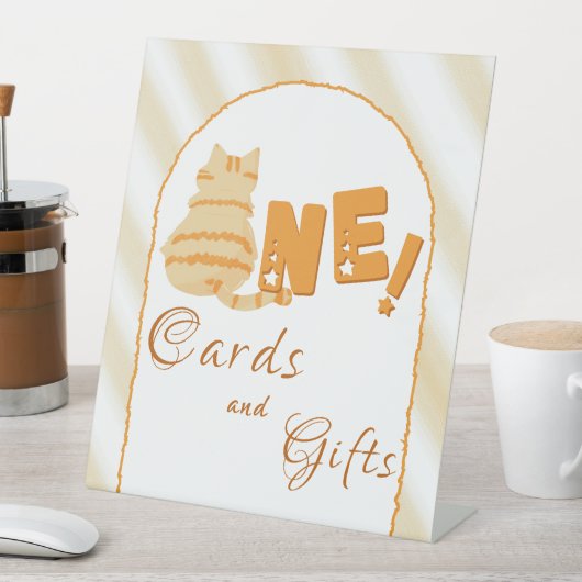 Cute Fat Orange Cat 1st Birthday Cards & Gifts 台座サイン (インサイチュ)