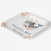 Cute Floral Whale Baby Shower ペーパープレート (傾斜あり)