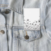 Cute Flower Button – Black and White Wildflower 缶バッジ (インサイチュ)