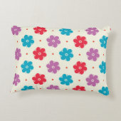 Cute Flower Pattern on White アクセントクッション (裏面)