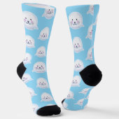 Cute Fluffy Baby Seal Illustration ソックス (傾斜あり)