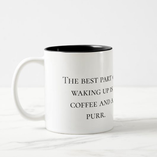 Cute Fluffy Cat in Coffee Cup – Mug Design ツートーンマグカップ (左)