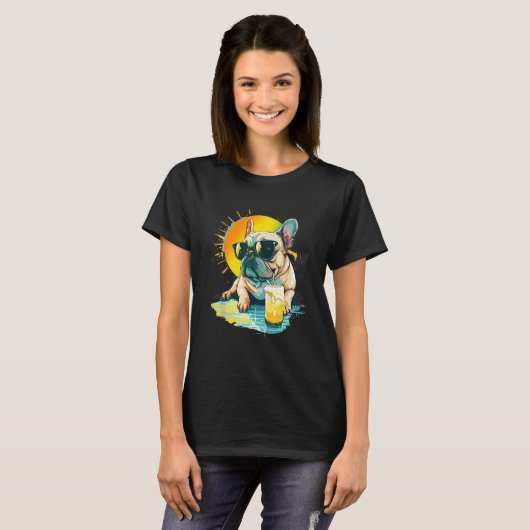 Cute French Bulldog chillin tropical drink on summ Tシャツ (正面フル)