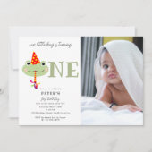 Cute Frog Party Hat Kids First 1st Birthday Photo 招待状 (正面)