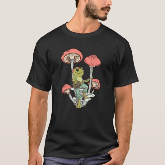 Cute Frog Playing Banjo On Mushroom Tシャツ (正面)