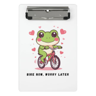Cute Frog Riding Bicycle | Funny Frog Lover Gift ミニクリップボード