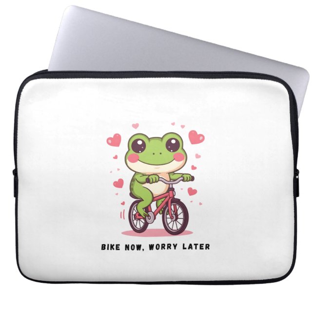 Cute Frog Riding Bicycle | Funny Frog Lover Gift ラップトップスリーブ (正面)