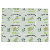 Cute Frogs in Lily Pond Birthday Kids Name Age ラージペーパーバッグ (裏面)
