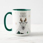 Cute Funny Reindeer Sheep 'Baaah Humbug' Pun Fun マグカップ (左)