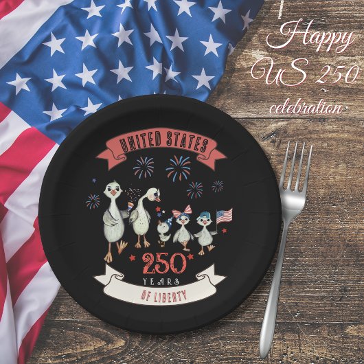 Cute Geese Family US 250 Years of Liberty ペーパープレート