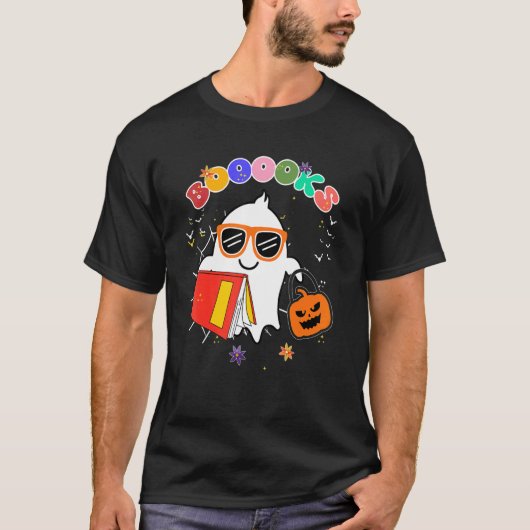 Cute Ghost Book Reading Teacher School  Halloween  Tシャツ (正面)