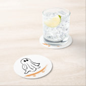 Cute ghost on skateboard ラウンドペーパーコースター (インサイチュ)