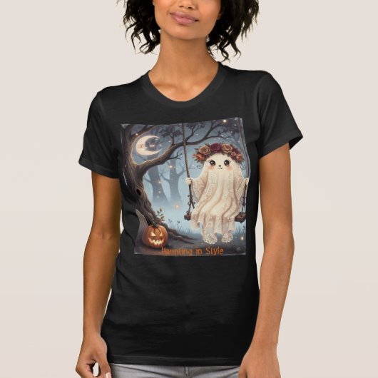 Cute Ghost on Swing Halloween  Haunting in Style Tシャツ (正面)
