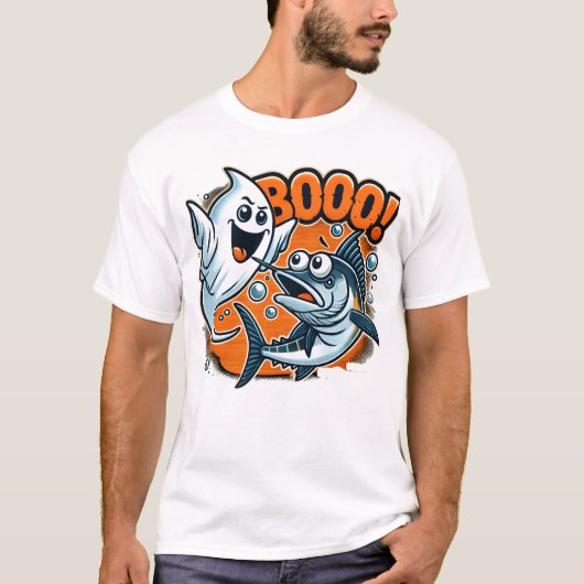 Cute Ghost Scaring Fish Funny Halloween Tシャツ (正面)