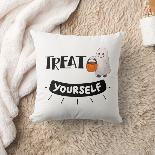 Cute Ghost “Treat Yourself” Pillow Halloween Theme クッション (ブランケット)