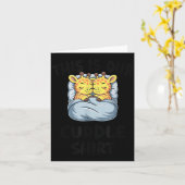 Cute Giraffe Couple This Is Our Cuddle カード (黄色い花)