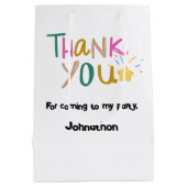 Cute Giraffe Happy Birthday Kids (Personalise) ミディアムペーパーバッグ (裏面)