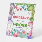 Cute Girl Dinosaur 1st Birthday Party Favors 台座サイン (正面)