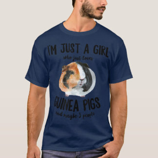 Cute Girl Who Loves Guinea Pigs And 3 People Fun A Tシャツ