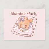 Cute Girly Bear reading on Cozy Bed Slumber Party インビテーションポストカード (正面)