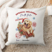 Cute Golden Retriever Christmas Throw Pillow クッション (ブランケット)