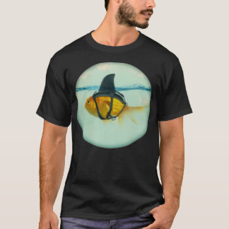 Cute Goldfish with a Shark Fin Fashion  Tシャツ