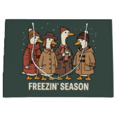 Cute Goose Freezin' Season Winter Cozy Fall Duck  ラージペーパーバッグ (正面)