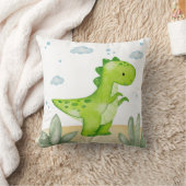 Cute Green Dinosaur Nursery Throw Pillow Baby Boy クッション (ブランケット)