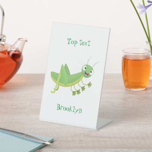 Cute green happy grasshopper cartoon 台座サイン (インサイチュ)